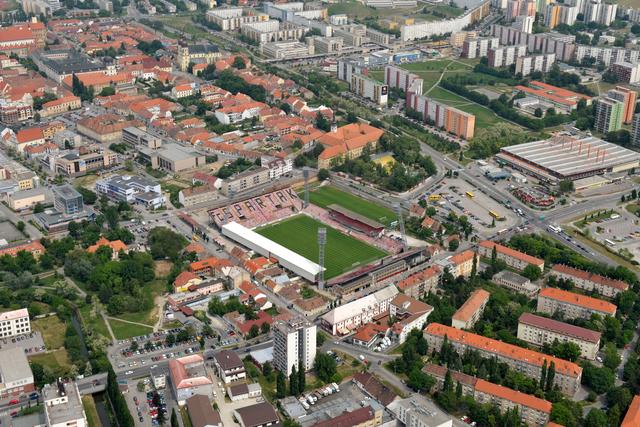 CITY ARENA - Anton-Malatinský-Stadion